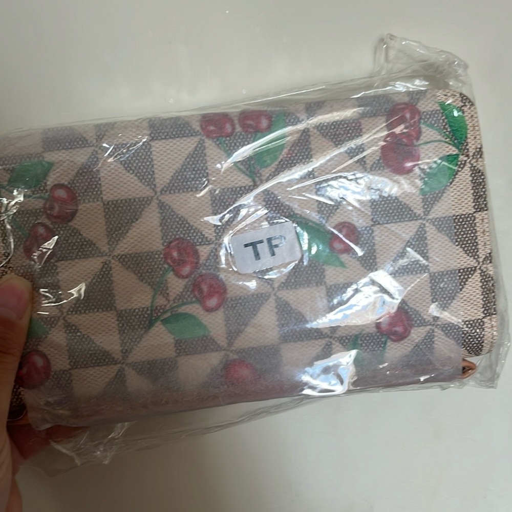 Cherry Pattern Women's Bag